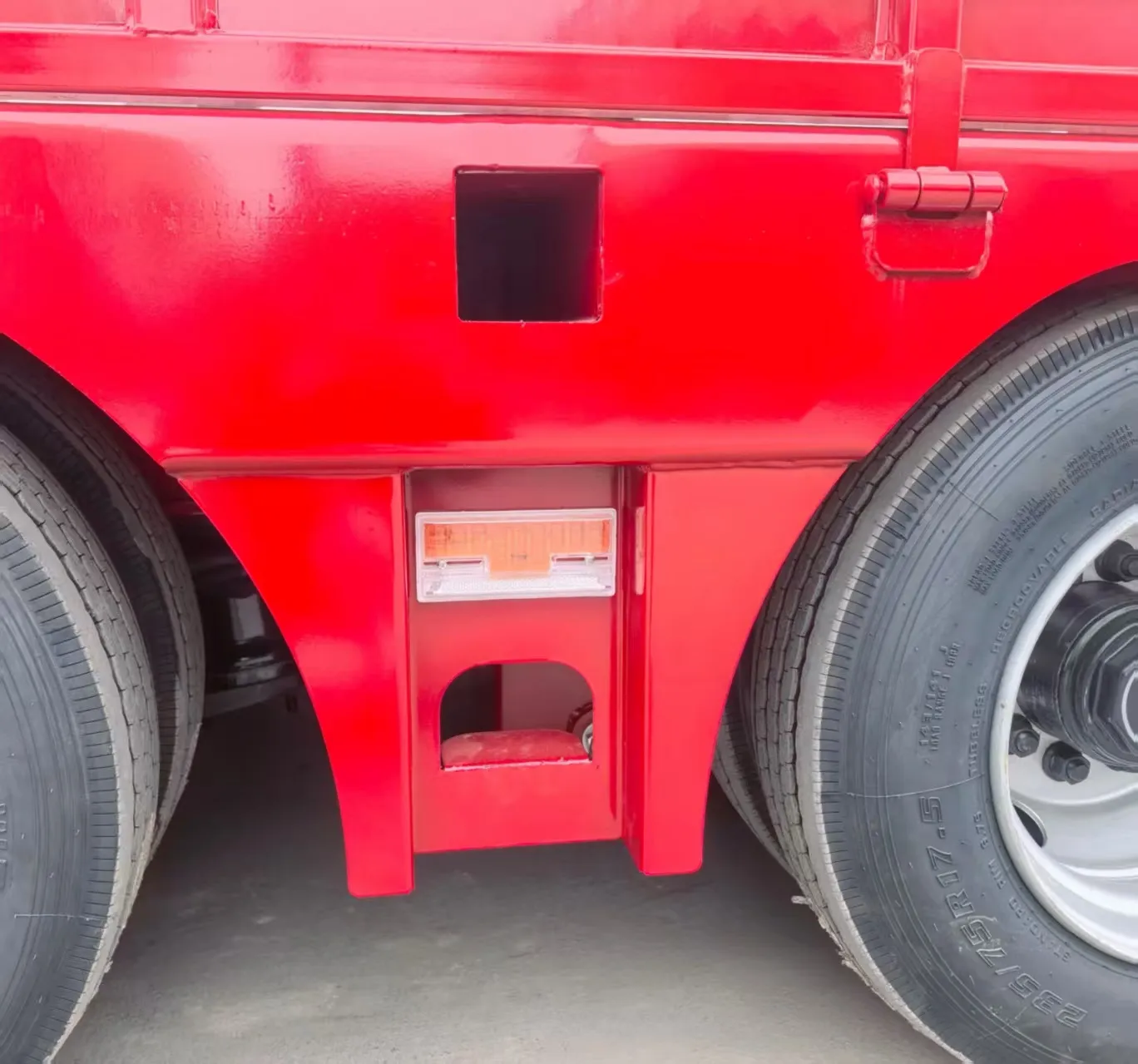 Extendable Low Bed Trailer Extendable Low Bed Trailer